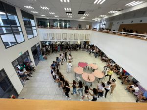 מתופפים וכליזמרים לבתי ספר לכבוד חגי תשרי