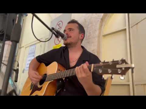 קבלת פנים מוזיקלית עם מתופפי המדבר